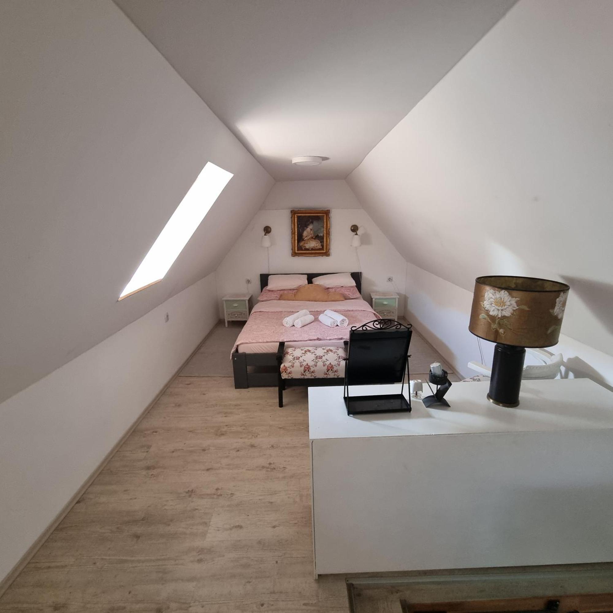 Villa Kuca Za Odmor Bajtica Jesenovec Exterior foto